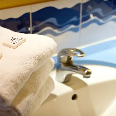 Sure By Western 호텔