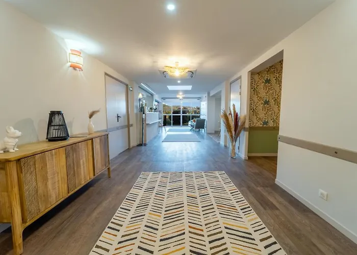 Sure By Western Sarlat-la-canéda Hotel