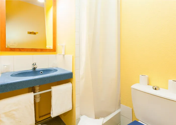 Sure By Western Sarlat-la-canéda Hotel 3*