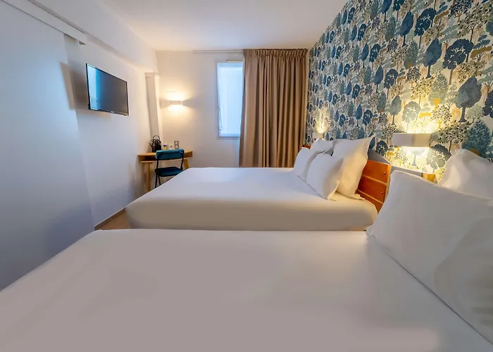 Sure By Western Sarlat-la-canéda Hotel 3*