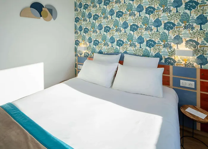 Hotel Sure By Western Sarlat-la-canéda 3*